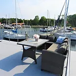 Hausboot-lafe Flensburger Foerde Úszó hotel *