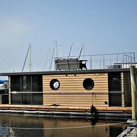 Hausboot-lafe Flensburger Foerde Hotel en barco *