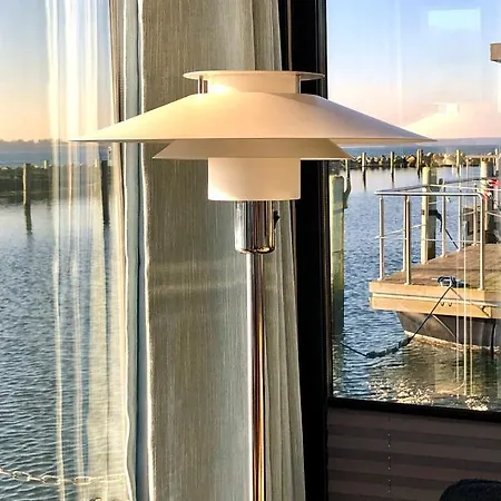 Hausboot-lafe Flensburger Foerde Hotel en barco Egernsund