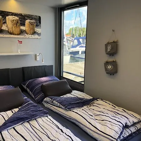 Hotel en barco Hausboot-lafe Flensburger Foerde
