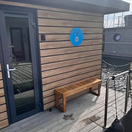 Hausboot-lafe Flensburger Foerde Hotel en barco