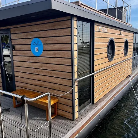 Hotel en barco Hausboot-lafe Flensburger Foerde *
