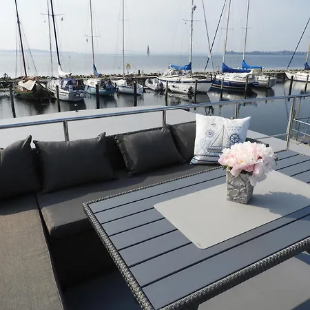 Hausboot-lafe Flensburger Foerde Båthotell