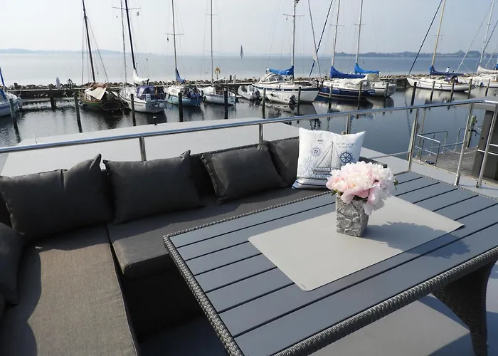 Hausboot-lafe Flensburger Foerde 船屋